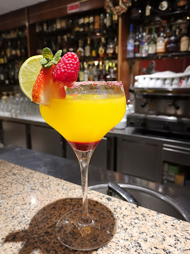 Opinii despre Café Manolito în Castelo Branco - Gastronomia e hotelaria