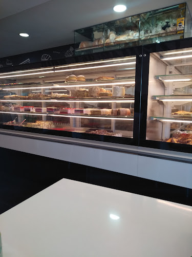 Comentarii opinii despre Confeitaria Delicia do Canto