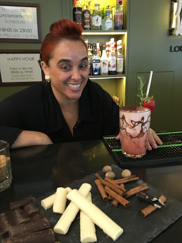 Revolucion Cocktail Bar - Gastronomia e hotelaria