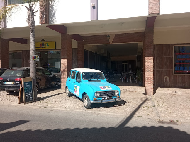 Edificio Belchior, R. Zeca Afonso Loja 3, 8400-259 Ferragudo