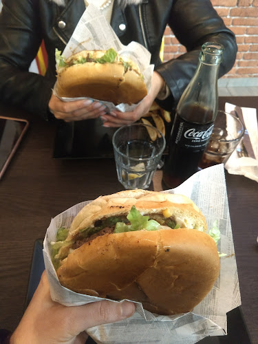 X Dog - Gastronomia e hotelaria