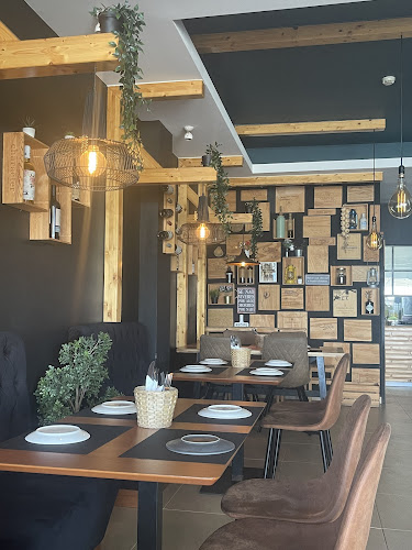 Comentarii opinii despre Coral Food and Wine Tapas