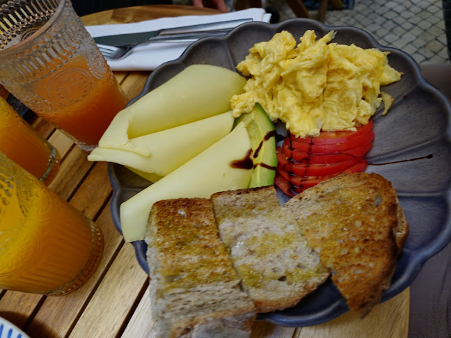 Opinii despre Mercador Café & Brunch în Porto - Gastronomia e hotelaria