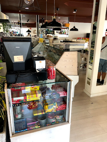 Comentarii opinii despre LASCALA Corner Wood Cafe