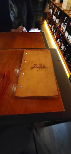 Rua dos Caldeireiros 135, 4050-140 Porto