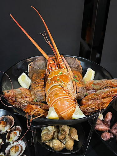 Av. da Beira-Mar 1083 1699FT, 4400-382 Vila Nova de Gaia