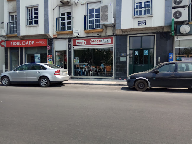 M Pizza Open Times