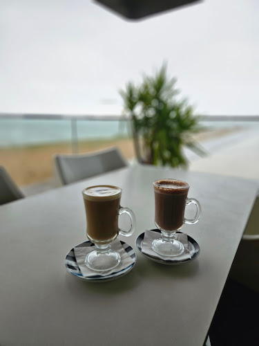 Opinii despre A Gaivota Beach Restaurant Bar în Quarteira - Gastronomia e hotelaria