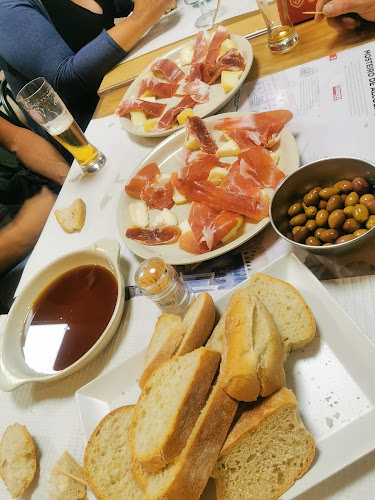 A Casa das Bifanas - Gastronomia e hotelaria