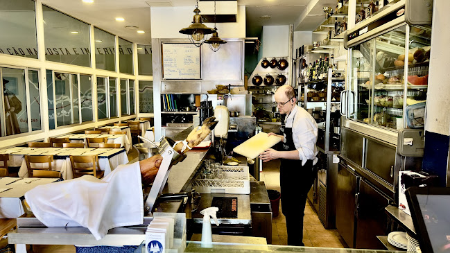 Comentarii opinii despre A Vela / Associação Regional de Vela do Centro