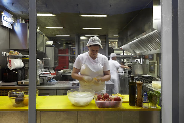 Av. Infante Dom Henrique Loja 7, 1900-264 Lisboa