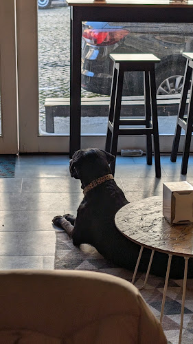 Opinii despre Cafetaria Mesa 325 în Porto - Gastronomia e hotelaria