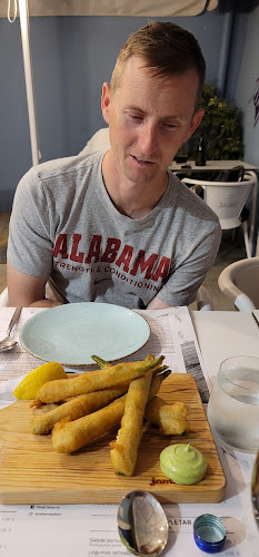 R. Cândido dos Reis 33, 2800-270 Almada