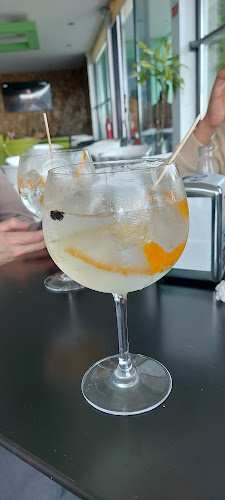 Opinii despre Garden Bar - Parque do Vieiro în Oiã - Gastronomia e hotelaria