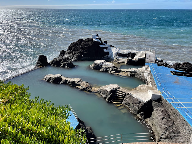 Cavacas Beach Bar - Funchal Open Times