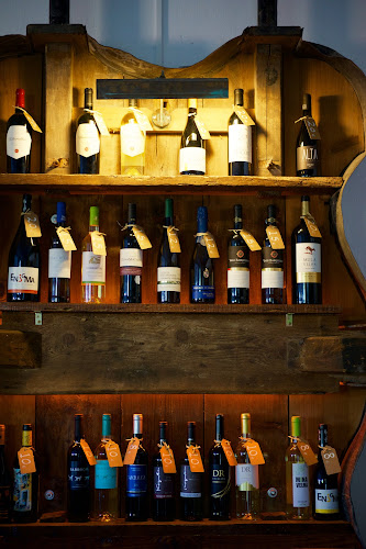 Tv. da Cató 13, 8300-187 Silves