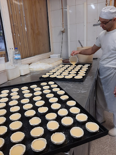 Opinii despre Padaria Rainha Do Douro Confeitaria în Vila Nova de Gaia - Gastronomia e hotelaria