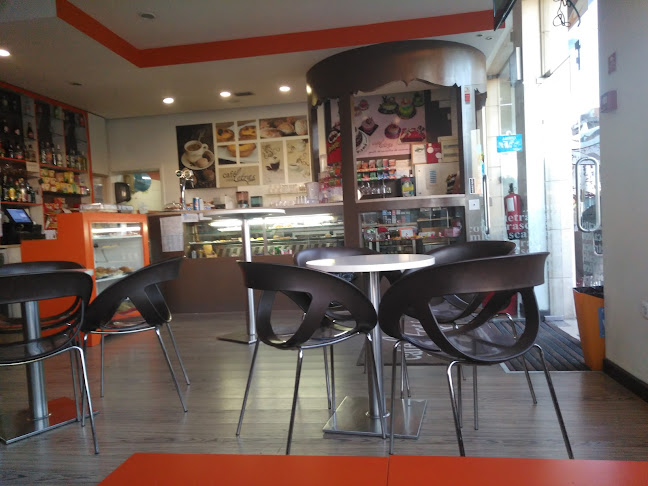 Opinii despre Café Com Letras în Entroncamento - Gastronomia e hotelaria