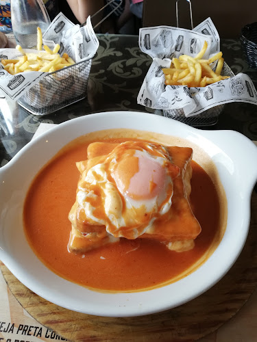 3 Copos - Tapas e Vinhos Open Times
