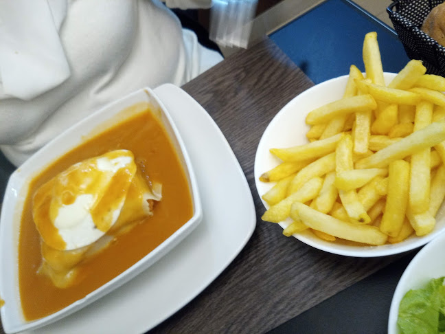 R. 25 de Abril 500, 4420-356 Gondomar