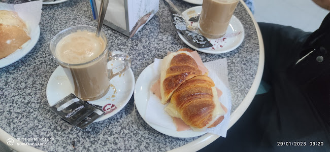 Café Pastelaria 2001 - Gastronomia e hotelaria