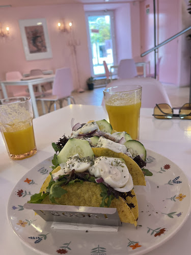 Hello Miss Frida - Gastronomia e hotelaria