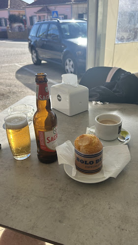 Opinii despre Café beira mar în São Pedro da Cadeira - Gastronomia e hotelaria