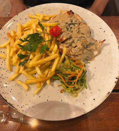 Paesano - Gastronomia e hotelaria