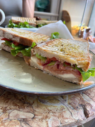 Comentarii opinii despre Saudade