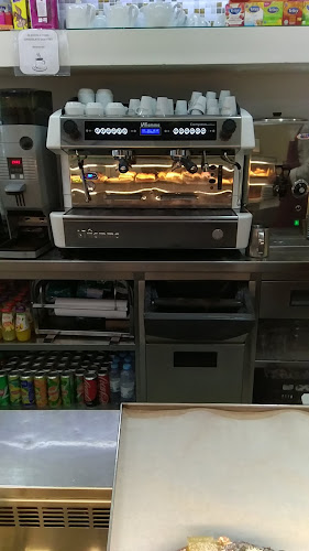 Opinii despre Pastelaria Estrela do Cacém în Agualva-Cacém - Gastronomia e hotelaria