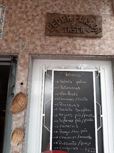 A Pedra Furada Tasca Porto - Vila Nova de Gaia