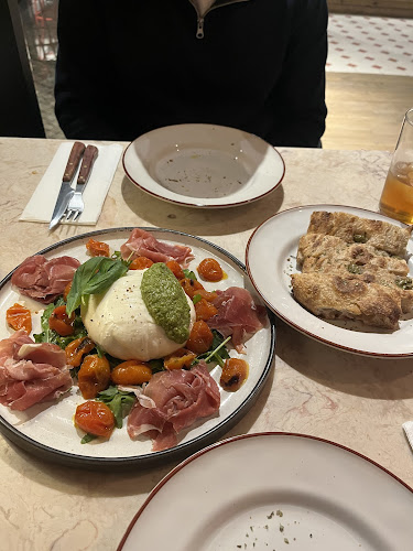 Stella Saldanha - Gastronomia e hotelaria