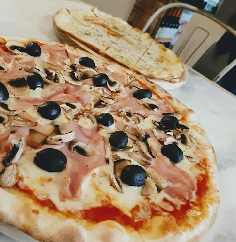 Av. Defensores de Chaves 14b, 1000-117 Lisboa