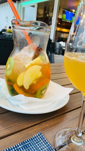 Av. 1 de Maio Lote C 105, 2825-393 Costa da Caparica