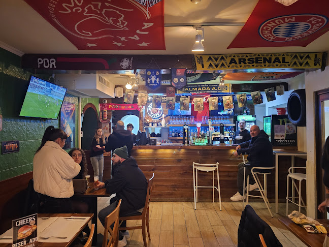 Cheers Sports Bar & Restaurant - Almada