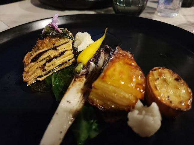 Em Carne Viva - Gastronomia e hotelaria