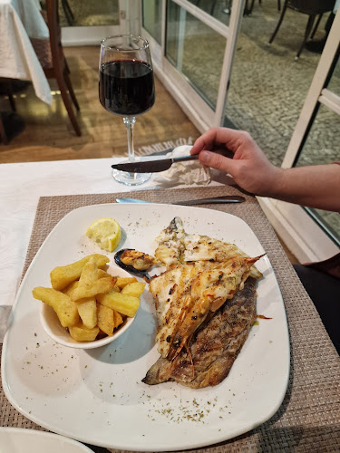 Goldi Restaurant - Gastronomia e hotelaria