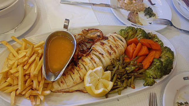 Opinii despre O Nosso Prego Restaurante & Cervejaria - Costa da Caparica în Costa da Caparica - Gastronomia e hotelaria