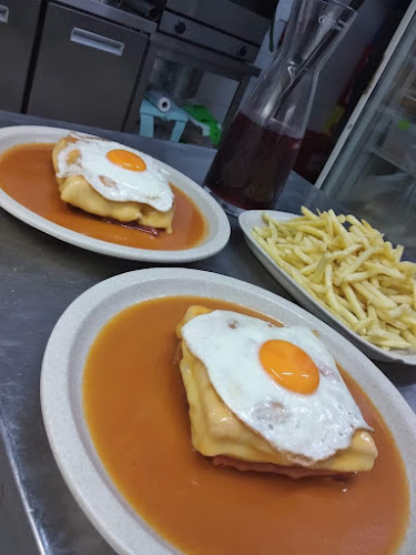 Comentarii opinii despre Snack-Bar Os Catitas