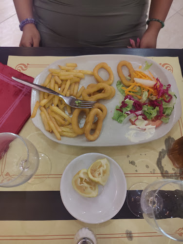 Opinii despre M. Rest & Grill în Lagos - Gastronomia e hotelaria