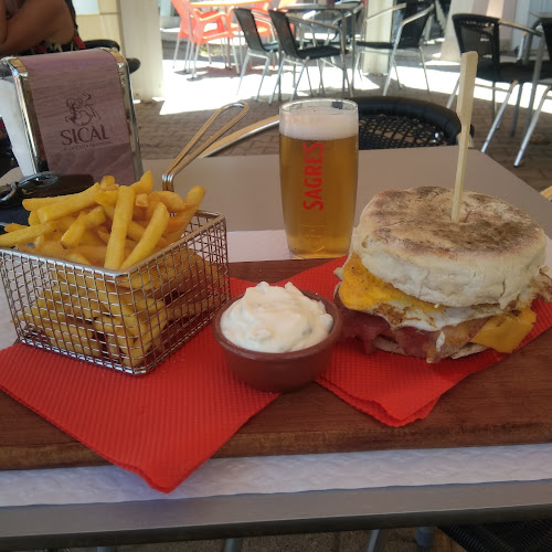 Opinii despre Cafetaria Boega în Santa Marta do Pinhal - Gastronomia e hotelaria