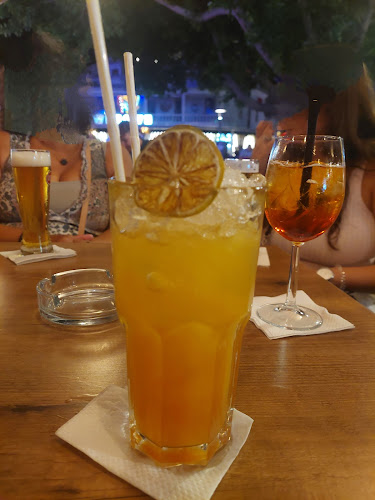 Vertigo Live Music Bar & Kitchen - Gastronomia e hotelaria