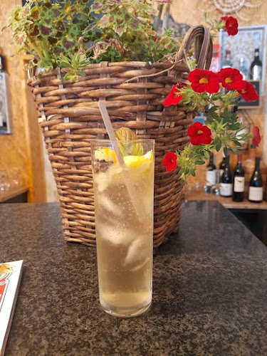 Nosso Recanto- wine bar - Gastronomia e hotelaria