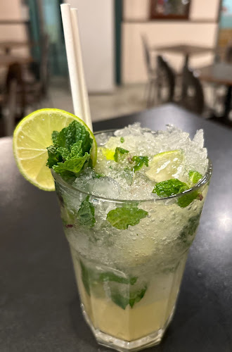 Comments and reviews of Távila Café