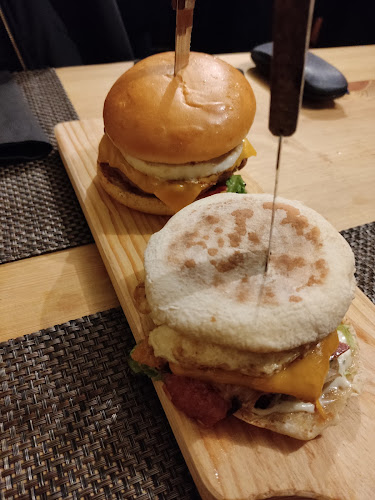 Badio Hamburgueria Pregaria - Gastronomia e hotelaria