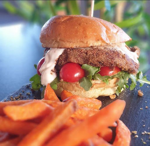 Comentarii opinii despre Deck Pool Bar