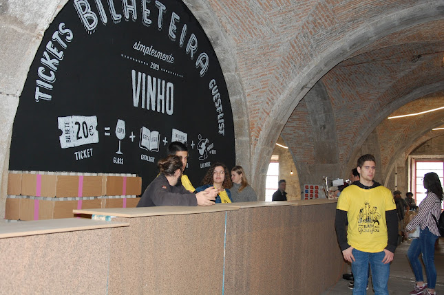 Comentarii opinii despre Simplesmente Vinho