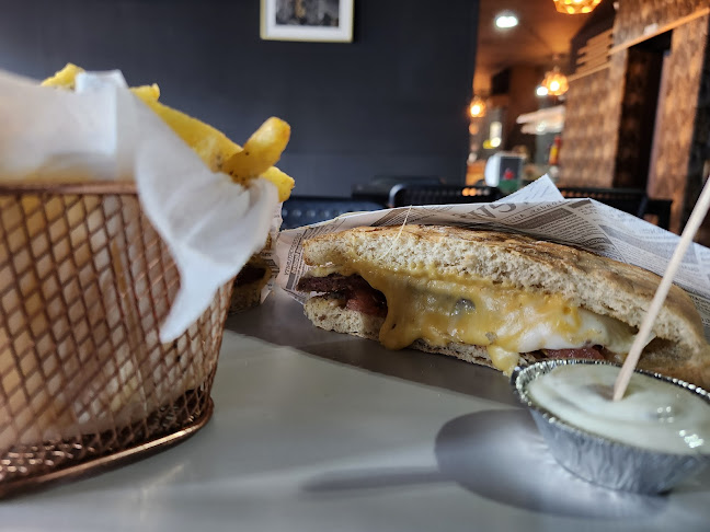 R. Santo António 7A, 2725-397 Algueirão-Mem Martins