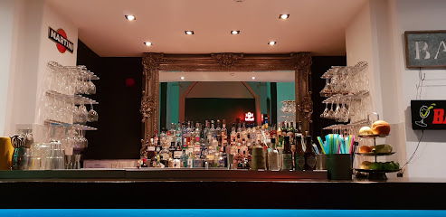 Porta 15 * Food, Wine & Cocktail Bar