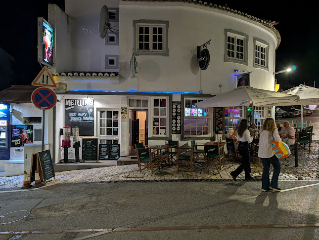 Merlins Bar - Gastronomia e hotelaria